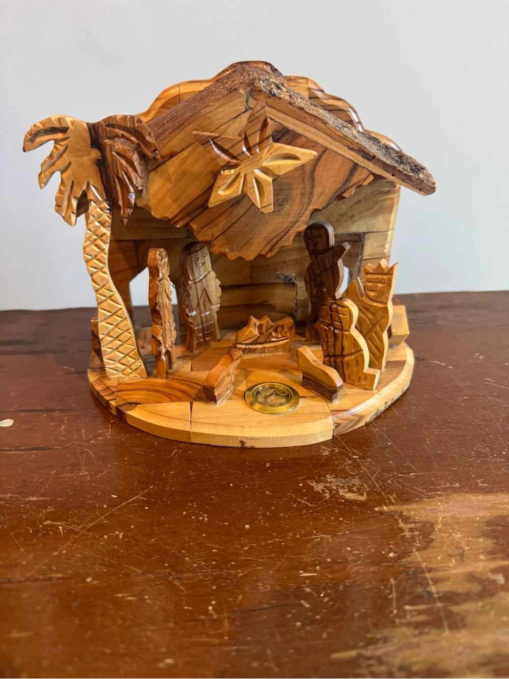 Bethlehem Holyland Olive Wood Nativity Scene with Cresh & Wood Chips